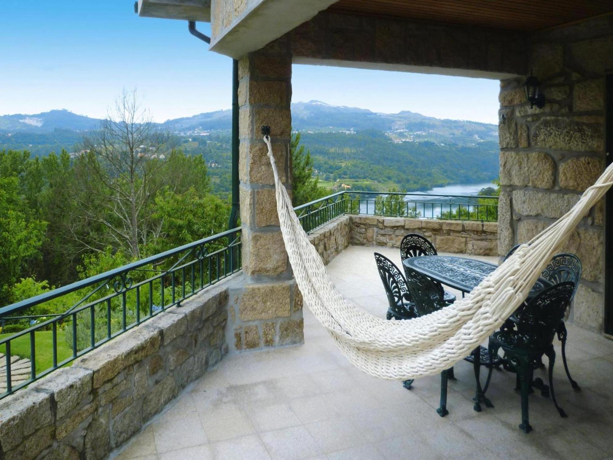 Holiday Home, Luzim Екстериор снимка
